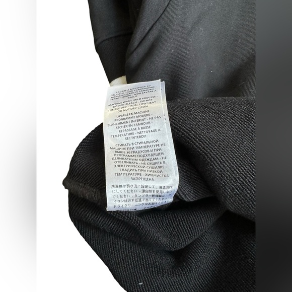 SOLD Authentic Alexander McQueen Sweater - Picture 6 of 8